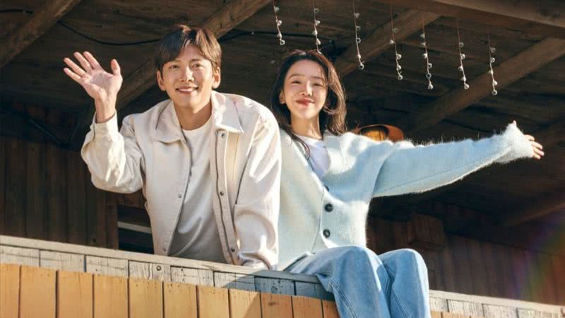 Pôster oficial de "De Volta às Raízes" - Divulgação/JTBC