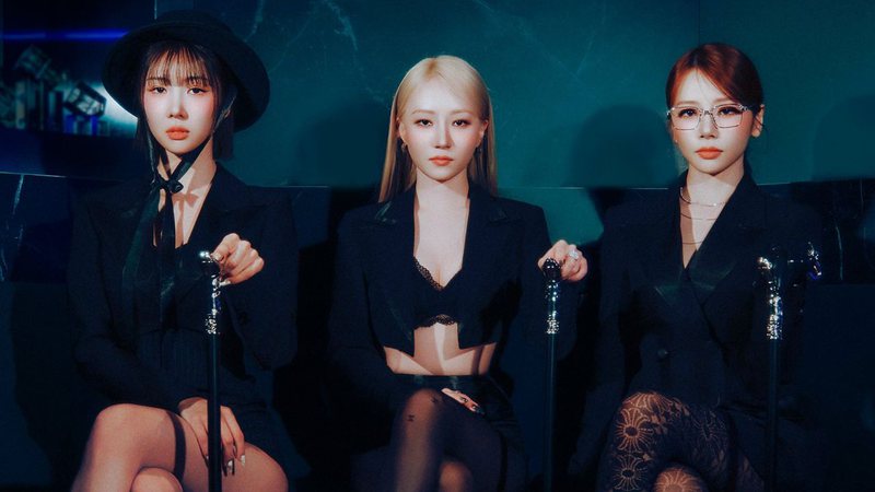 UAU em concept photo de "Playlist #You Are You' - Divulgação/Dreamcatcher Company